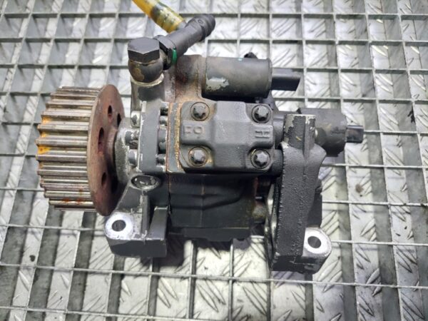 Pompa inalta presiune Nissan Renault 1.5 dci cod 8200821184