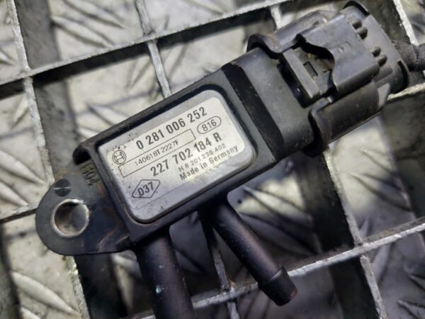 Senzor Presiune Gaze Renault Nissan 1.5 DCI Cod 0281006252