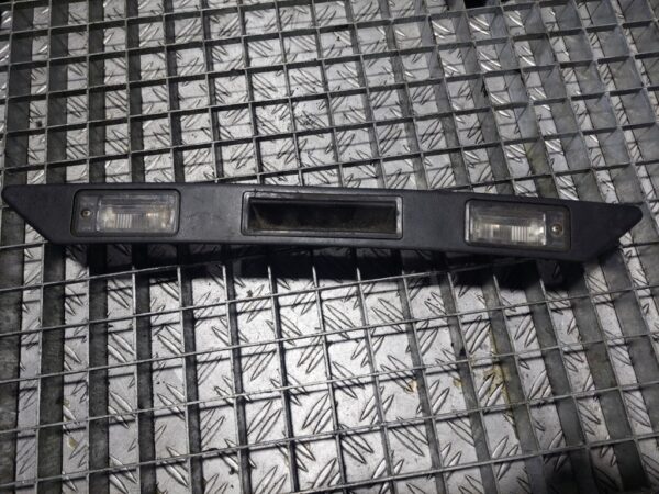 Ornament maner haion Volkswagen Audi cod 8P48275743FZ