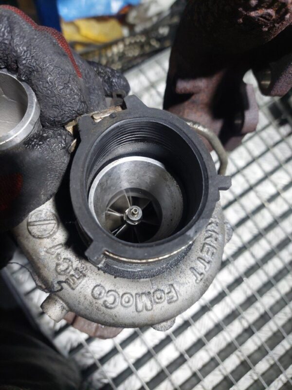 Turbina Land Rover  Jaguar 3.0 D cod AX2Q-6K682-BD