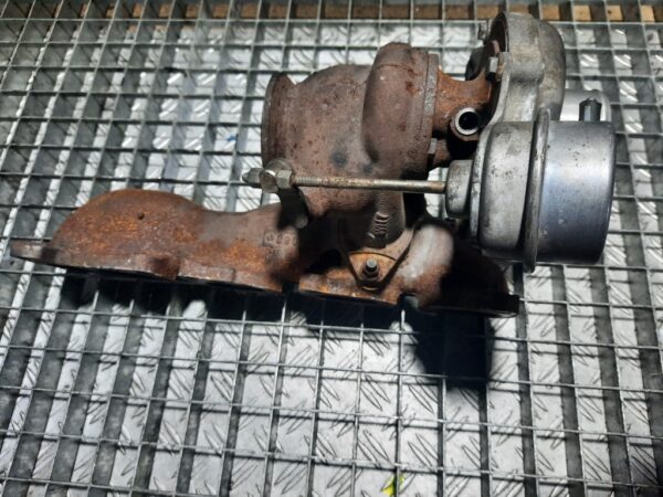 Turbosuflanta Fiat Doblo 1.6 TD MT 105 hp cod 55225012