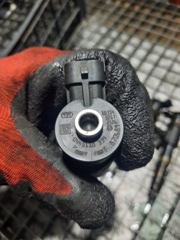 Injector Peugeot Citroen 1.4 HDi 8HR cod 0445110339