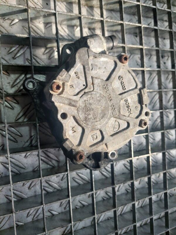 Pompa vacuum Skoda Volkswagen 1.6 TDI cod 03L145100