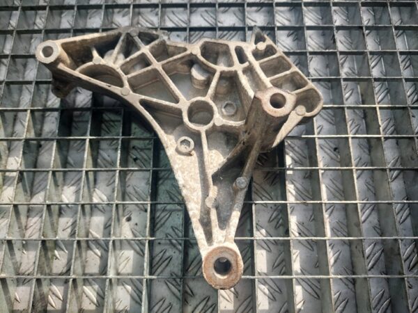 Suport motor Volkswagen Skoda 2.0 1.6 tdi cod 03L199207