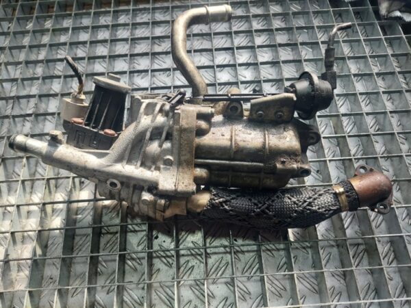 Racitor gaze Jaguar Land Rover 3.0 D cod 9X2Q-9U438-CA / 701881040