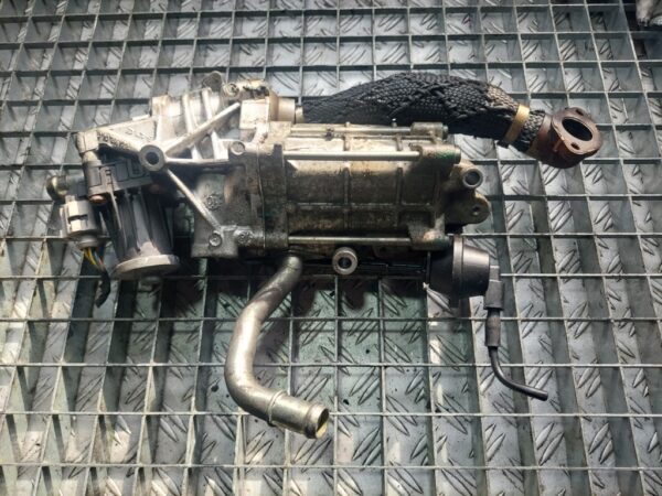 Racitor gaze Jaguar Land Rover 3.0 D cod 9X2Q-9U438-CA / 701881040