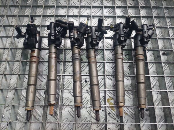 Injector motorina Jaguar Land Rover 3.0D cod 9X2Q-9K546-DB / 0445116013
