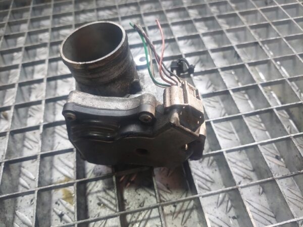 Clapeta acceleratie Opel Renault 2.0 dCi cod 8200987453 B