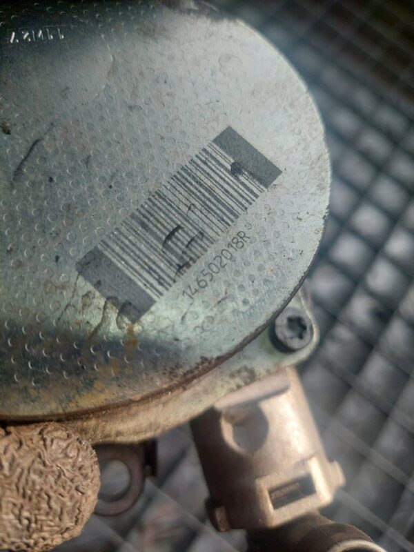 Pompa vacuum 2.0 dci Nissan Renault cod 146502018R