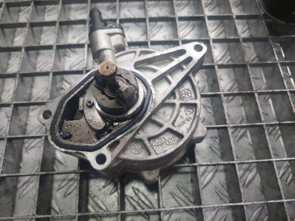 Pompa vacuum Hyundai Kia 1.7 CRDI cod 28810-2A650