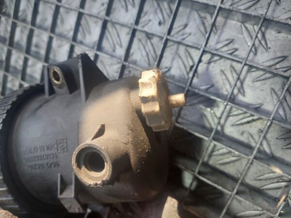 Carcasa filtru combustibil Peugeot 206 SW 2.0 hdi cod 9642105180