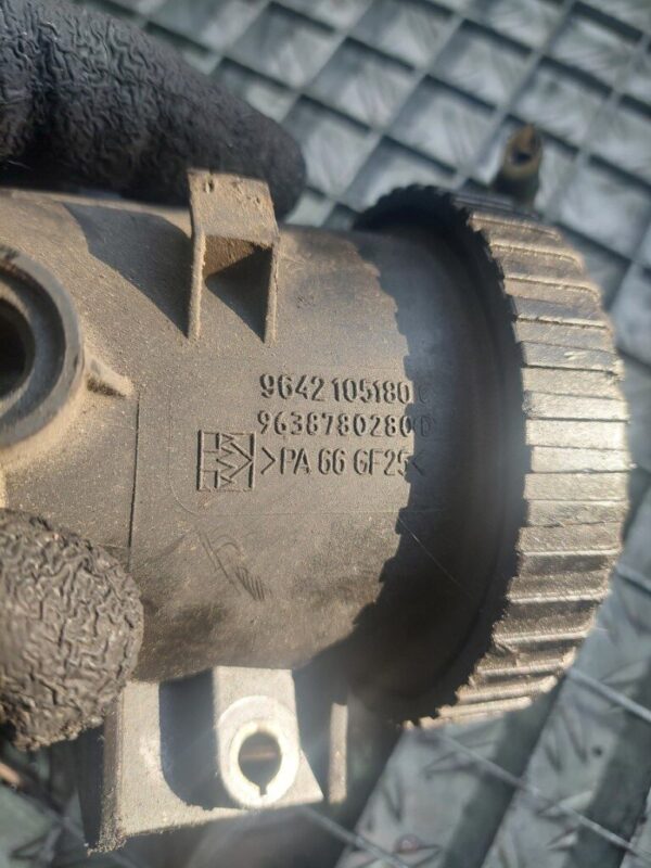 Carcasa filtru combustibil Peugeot 206 SW 2.0 hdi cod 9642105180