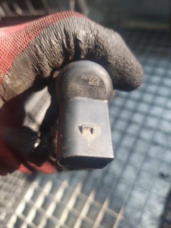 Injector Peugeot 2.0 HDI motor RHY cod 9652173780