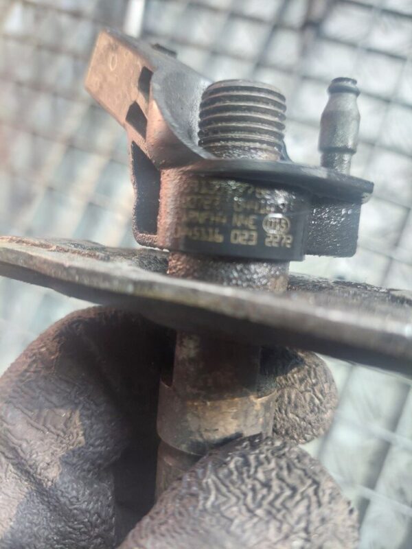 Injector Audi Volkwagen Porsche motor 2.7 / 3.0 tdi cod 0445116023