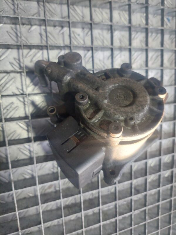 Pompa inalta presiune Continental Skoda Volkswagen 1.6 TDI cod 03L130755E