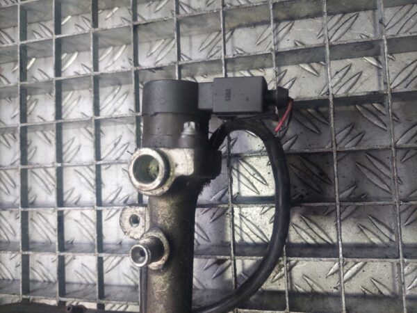 Rampa injectoare cu senzori Mercedes 1.7cdi cod A6680700095 0445214005