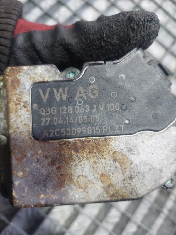 Clapeta acceleratie Volkswagen Audi 2.0 TDI cod 03G128063J