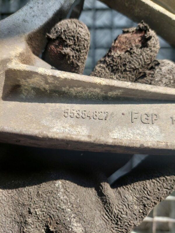 Suport compresor ac Saab Opel 2.8 V6 cod 55354827