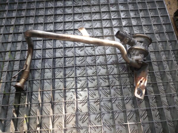Conducta cu EGR Saab Opel 2.8 V6 cod 12793759