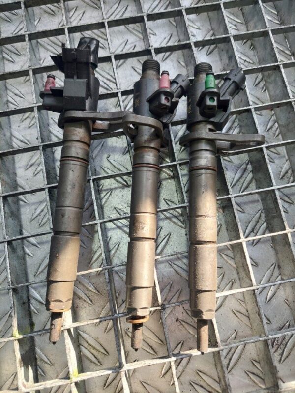 Injector Rover 4.4 V8 448DT euro 5 cod AH4Q-9K546-BA 0445116037