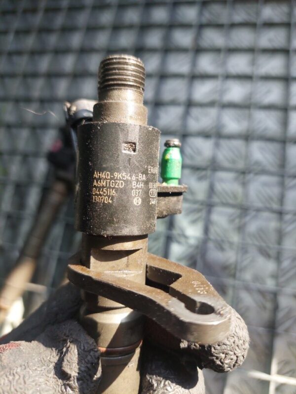 Injector Rover 4.4 V8 448DT euro 5 cod AH4Q-9K546-BA 0445116037