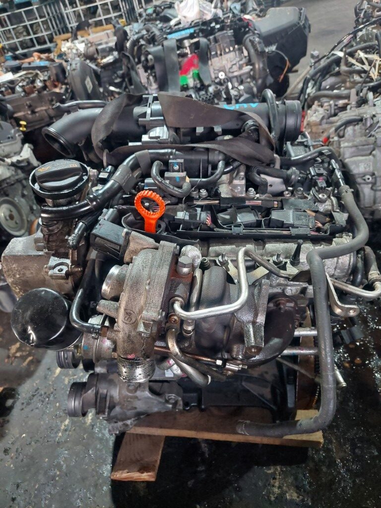 Cod motor: unde îl găsești și de ce este important Motor fara anexe 1.4 TSI Volkswagen Golf 6 Tiguan Scirocco cod CAV 180 CP