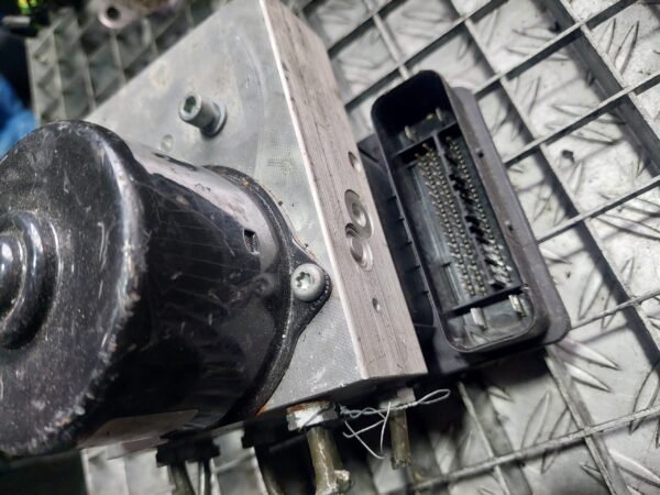 Pompa ABS Mercedes C-Class W203 C220 CDI cod A0345457732 10092515743