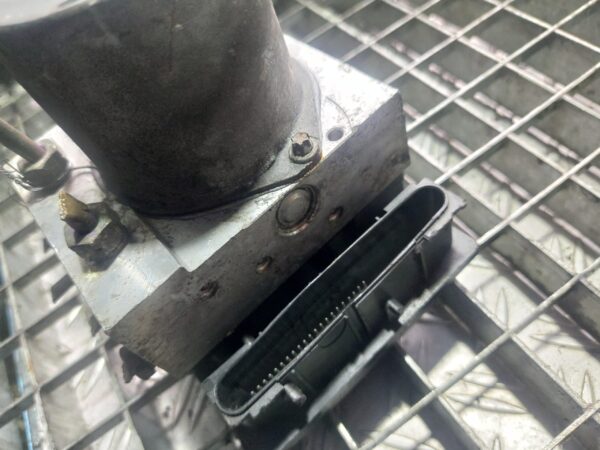 Pompă ABS Mercedes 1.5 B cod 0265235225 A0064310812