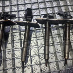 Injector Audi Volkswagen 2.0 TDI cod 03L130277 0445116030