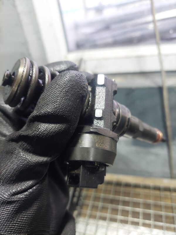 Injector Volkswagen Audi Skoda 1.9 tdi cod 0414720215