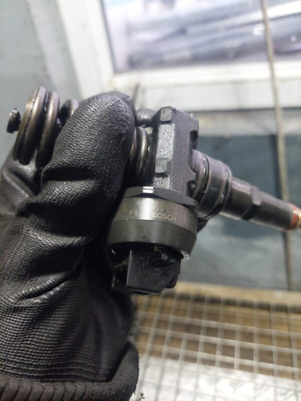 Injector Volkswagen Audi Skoda 1.9 tdi cod 0414720215