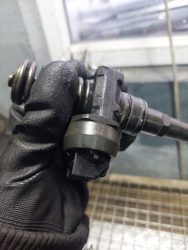 Injector Volkswagen Audi Skoda 1.9 tdi cod 0414720215
