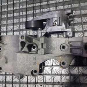 Suport accesorii 2.0 TDI Seat Volkswagen Audi Skoda cod 03G903143A