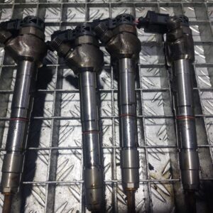 Injector Audi Volkswagen Skoda 2.0 Motorina cod 04L130277AC 0445110469