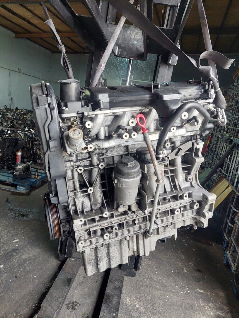 Cod motor: unde îl găsești și de ce este important Motor fara anexe Volvo XC90 V60 2.4d cod motor D5244T