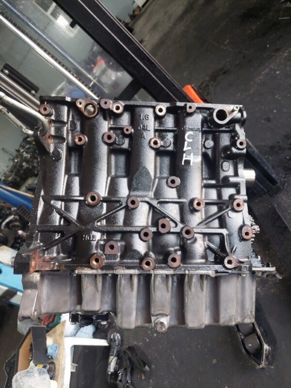 Bloc motor ambielat Volkswagen Audi Skoda 1.6 TDI Cod CLH