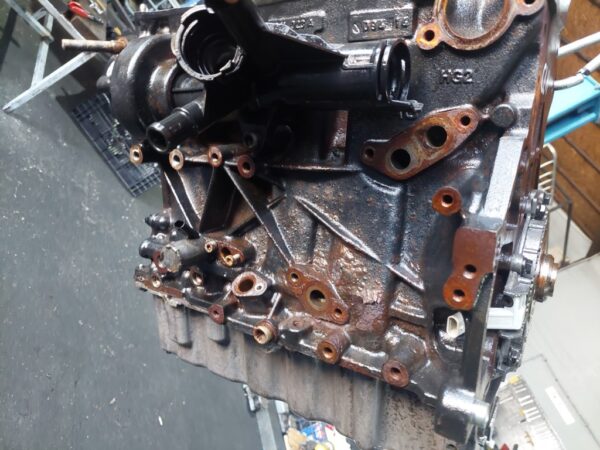 Bloc motor ambielat Volkswagen Audi Skoda 1.6 TDI Cod CLH