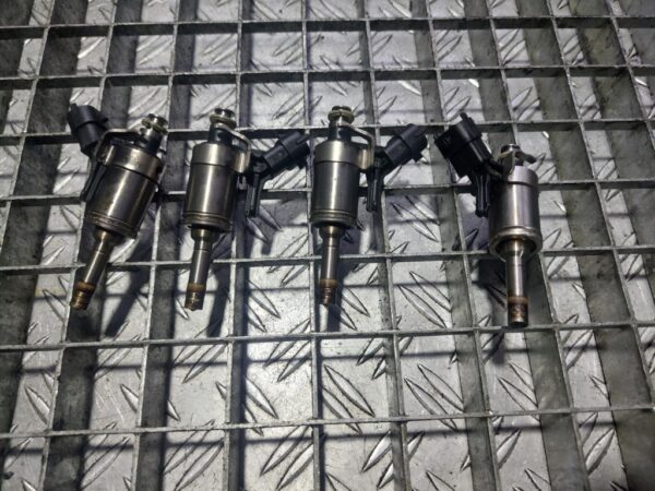 Injector Peugeot Citroen 1.6 benzina THP 156 cp coduri motor 5FV 5F02 5F04