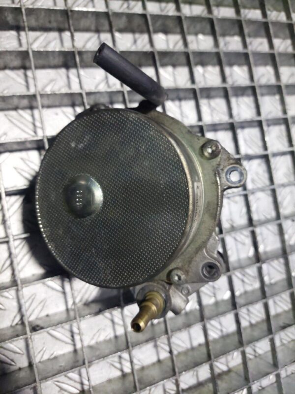 Pompa vacuum Opel Saab Alfa Romeo 2.0 Motorina a20dth cod 55205446