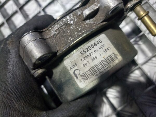 Pompa vacuum Opel Saab Alfa Romeo 2.0 Motorina a20dth cod 55205446