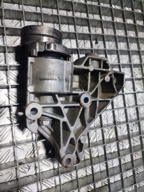 Suport motor 1.4 tsi CAVD Volkswagen Audi Seat cod 03c903143b