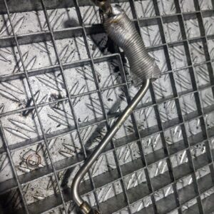 20250325_185108-rotated-1.jpg Conducta turbo Volkswagen 1.4 tsi cod 03c145140m