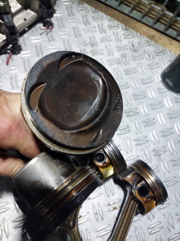 Piston cu biela Volkswagen Seat Audi Skoda 1.4 TSI cod CAX CAXA