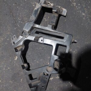20250327_191139-scaled-1.jpg Suport bara spate dreapta Peugeot 508 SW 1.6 hdi cod 9687948780