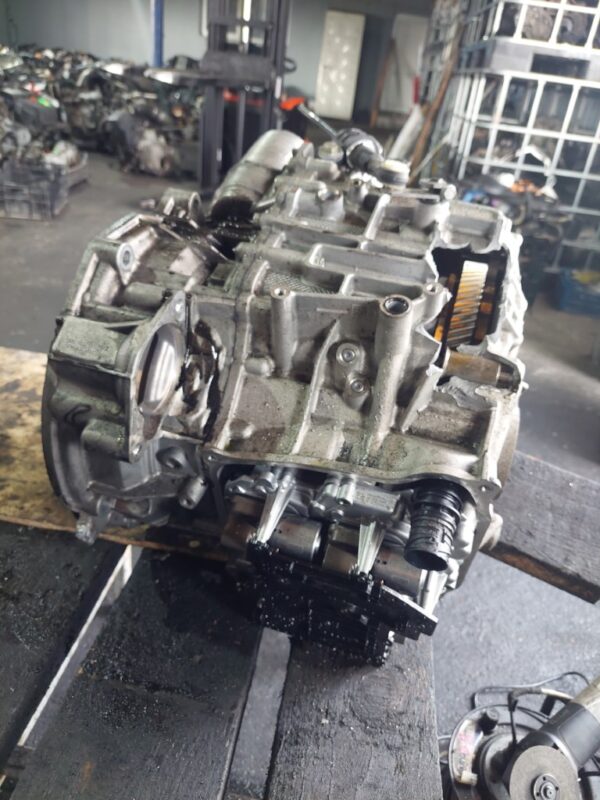 Megatronic Volkswagen Audi Skoda cod 0GC325025E 0GC927711H DQ381