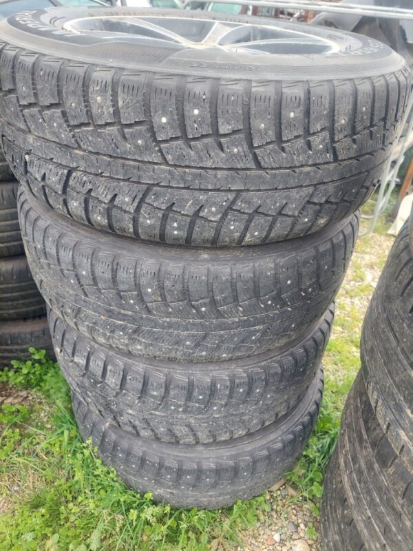 Set jante aliaj Land Rover Freelander 2 cu cauciucuri M+S foarte bune 17 Inch
