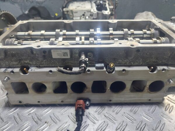 Chiulasa cu axe came 2.0 tdi passat B8 cod motor DTU cod 05L103308S