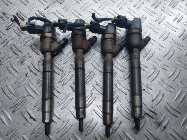 Injector 1.7 CRDi Hyundai Kia cod 0445110411 33800-2A800