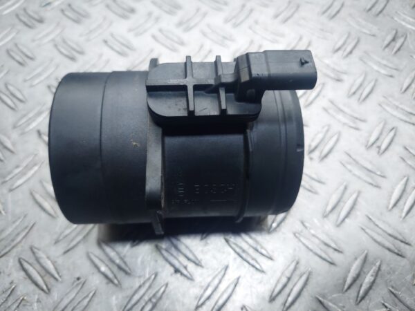 Debitmetru aer Volkswagen Skoda Audi Seat 2.0 Tdi cod 05L906461E 028021800J