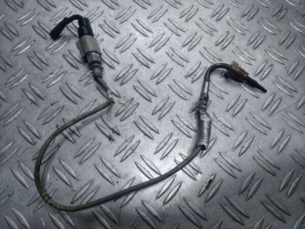 Senzor temperatura gaze Volkswagen Skoda Audi Seat 2.0 Tdi cod 05L906088CA